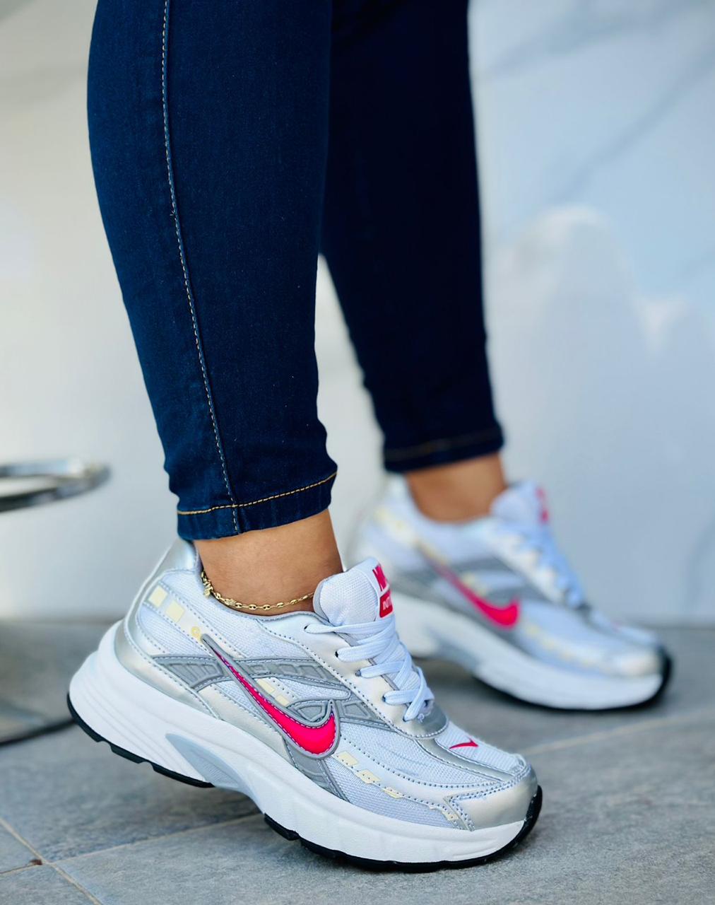 Tenis Nike Initiator Gris Rosa Dama
